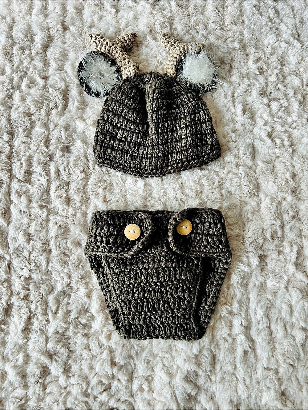 Knitted Hat & Diaper Cover Like New
